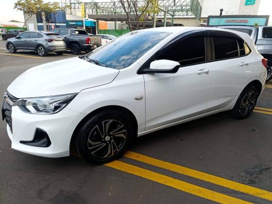 CHEVROLET ONIX 1.0 TURBO FLEX LT MANUAL CHEVROLET ONIX 1.0 TURBO FLEX LT MANUAL